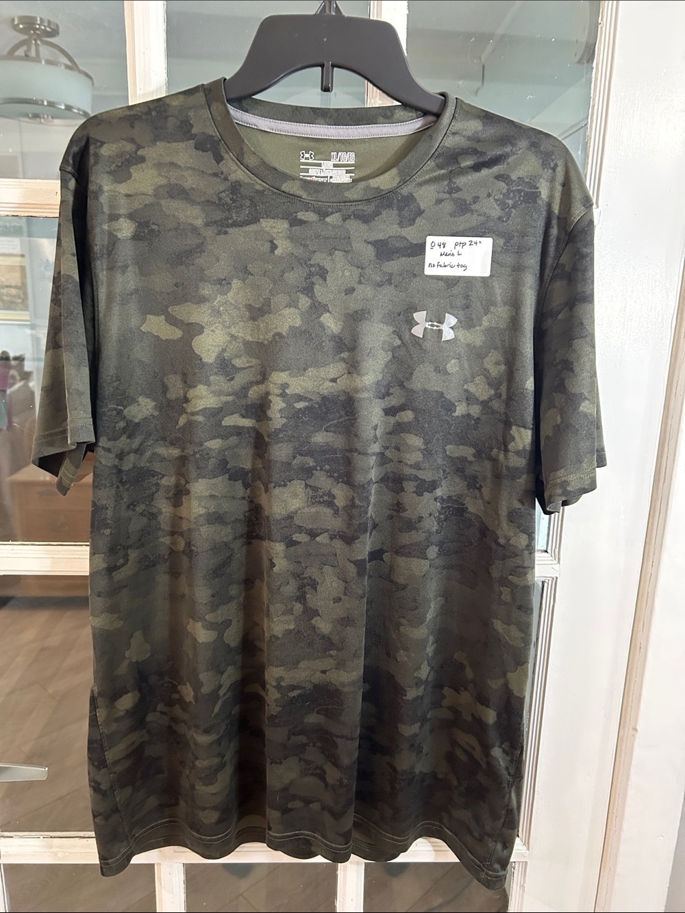 O48.    Under Armour Men’s Green Olive Camo Short-Sleeve Performance Tee